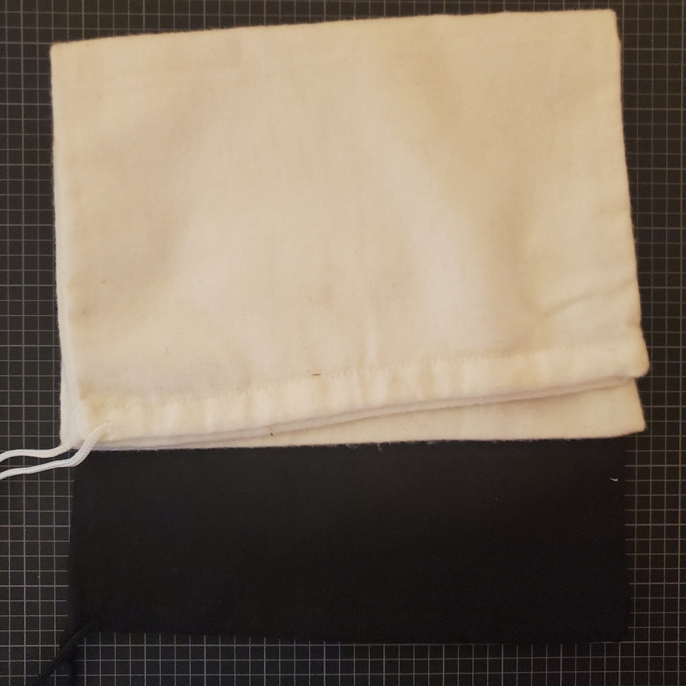 Glory Chen Int'l Set/2 Dust bag EUC - Picture 3 of 7